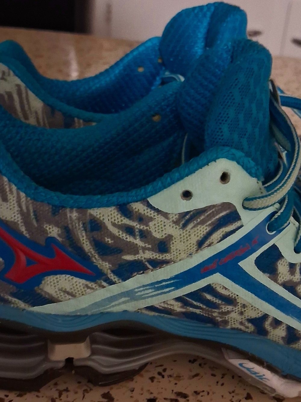 Mizuno Wave Creation 15 Teal , Blue Athletic Running Shoes for Women Size W6